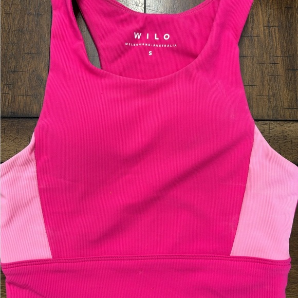 Wilo The Label Other - WILO Vibrant Pink Sports Tank